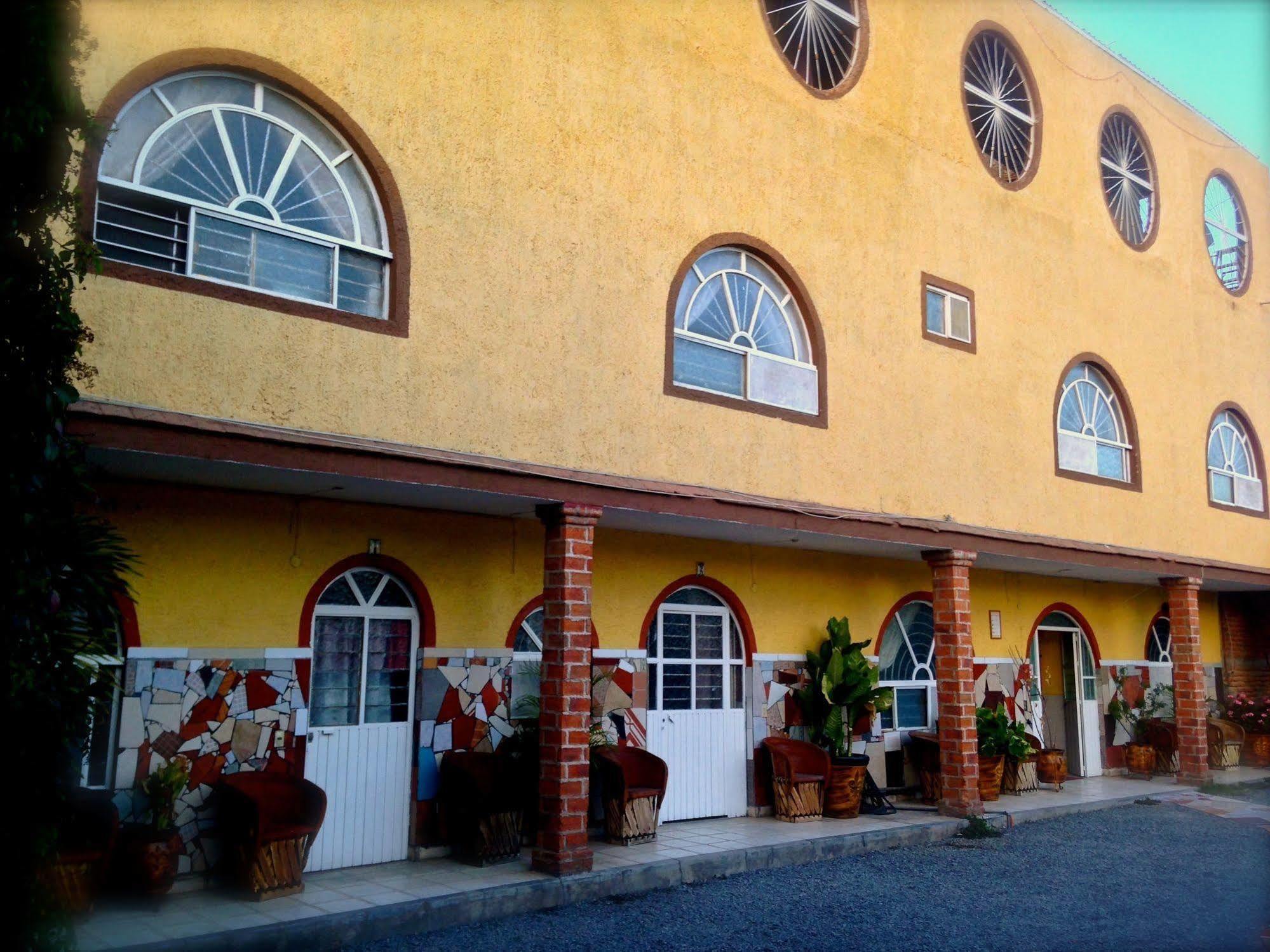 Hotel Mi Pueblito Tonalá Exterior foto